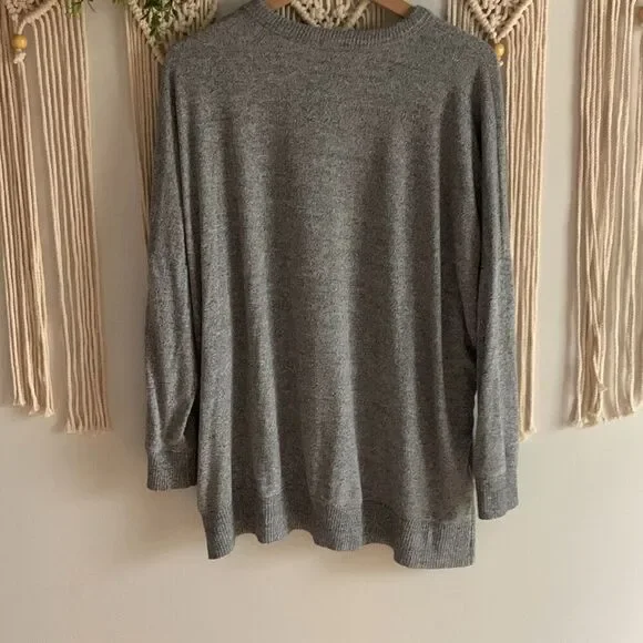 AERIE Lightweight Split-Hem Crewneck Oversized Sweater Gray Size Medium - Picture 2 of 10